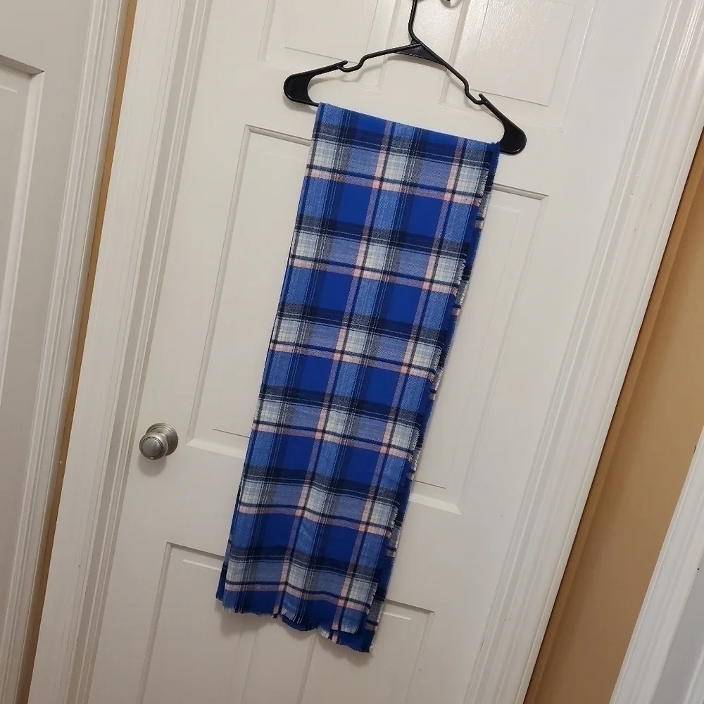 GAP plaid wrap